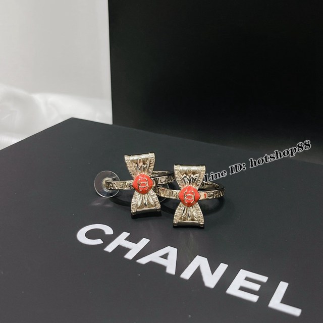 Chanel專櫃新款耳釘飾品 香奈兒22年新款蝴蝶結琺瑯彎勾耳環 zgb1668